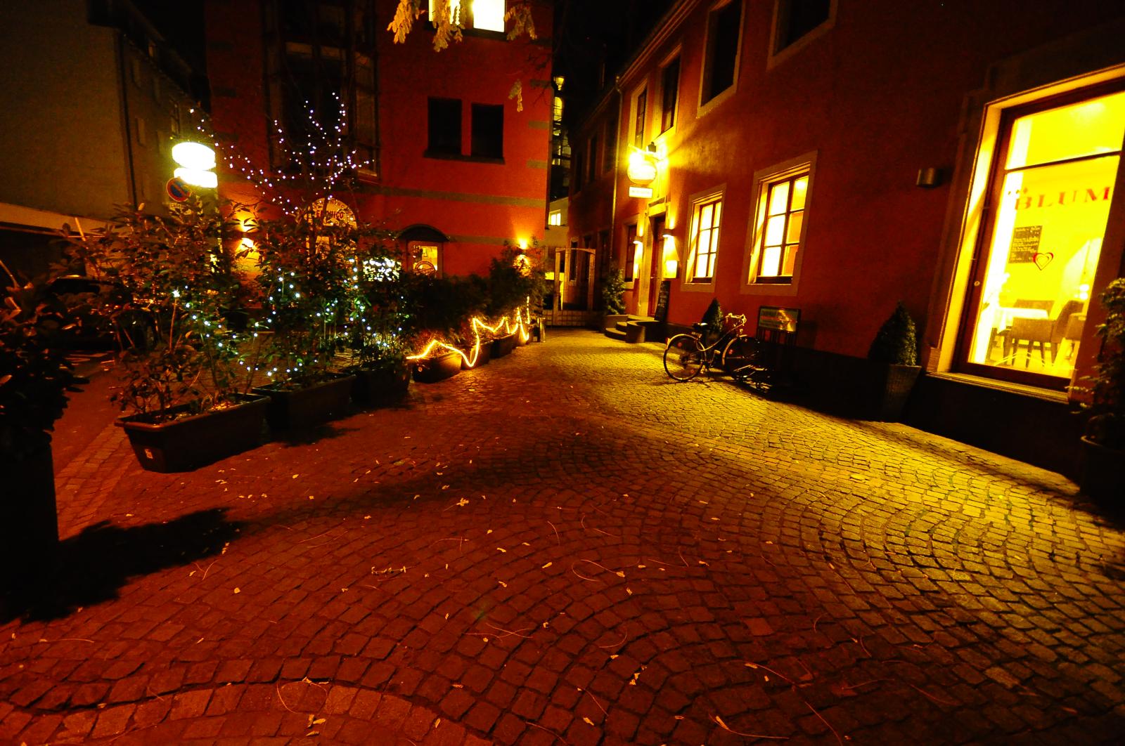 Santiagobar im Abendlicht